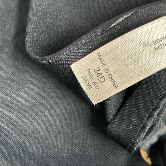 2 BRA SET Victoria’s Secret Very Sexy in Black and La Senza Beyond Cleav… - Picture 13 of 16